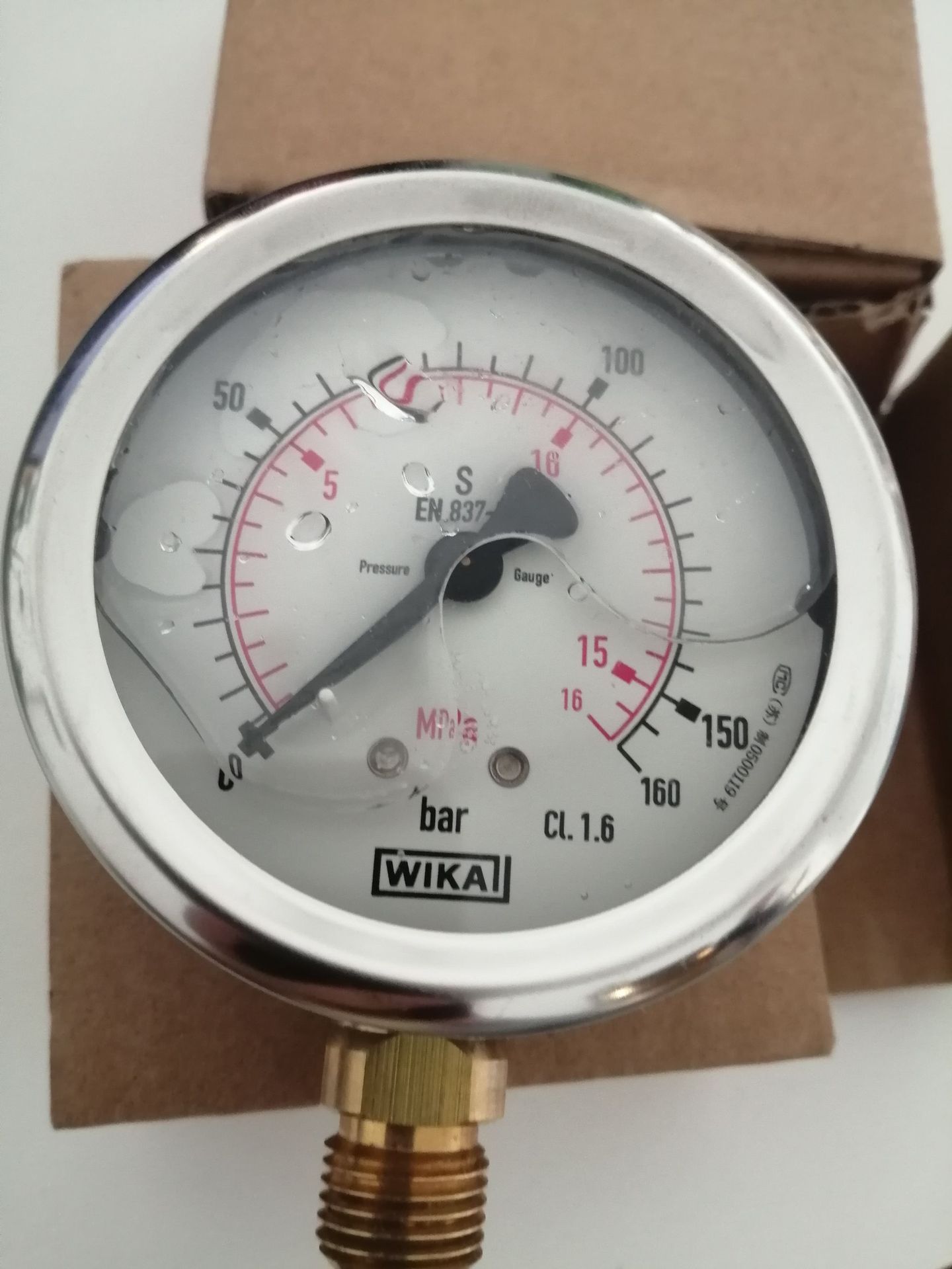 德国WIKA压力表213.53.063.160库存3只 全新
