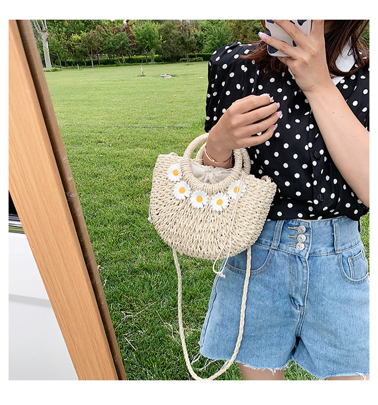 Medium Straw Bag display picture 2