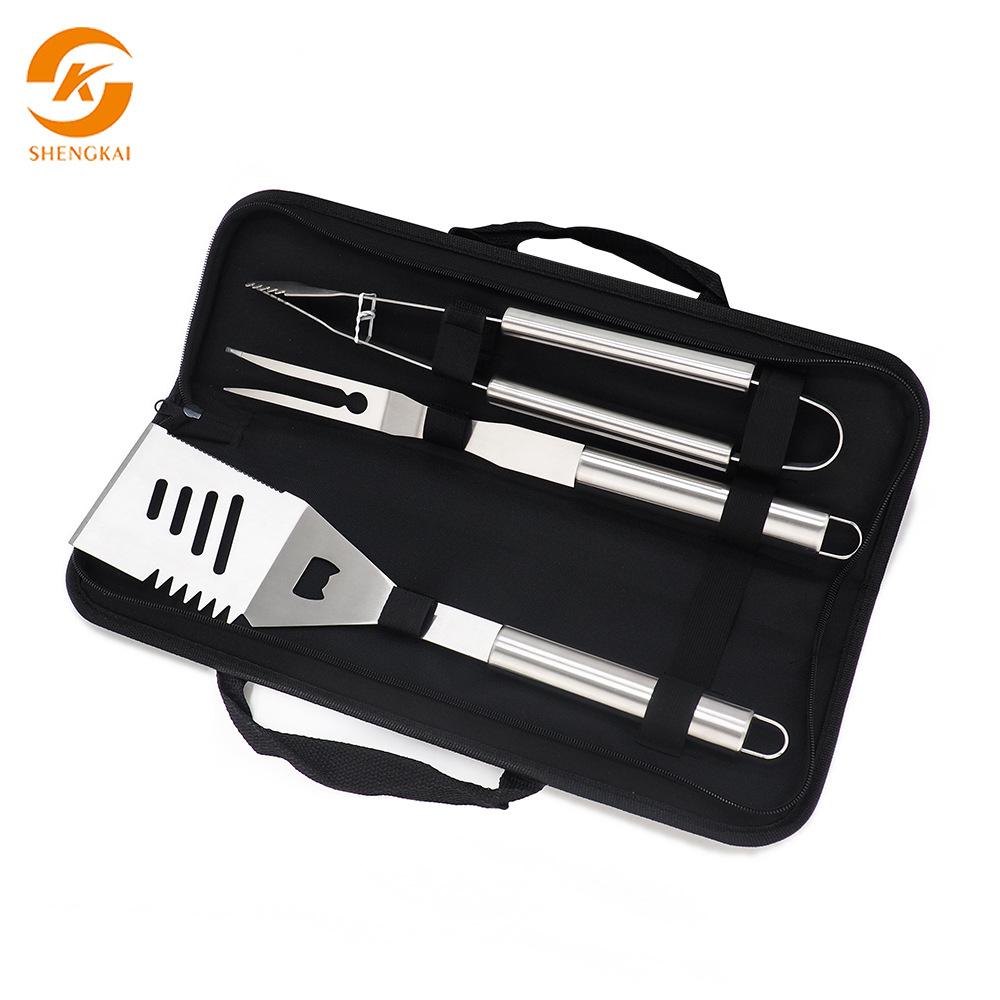 Amazon bbq Stainless steel barbecue tool Three outdoors Barbecue supplies BBQ reticule suit