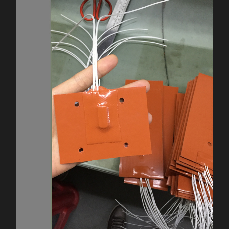 供应硅胶耐高温绝缘防漏电柜体加热片发热片电热膜 UL