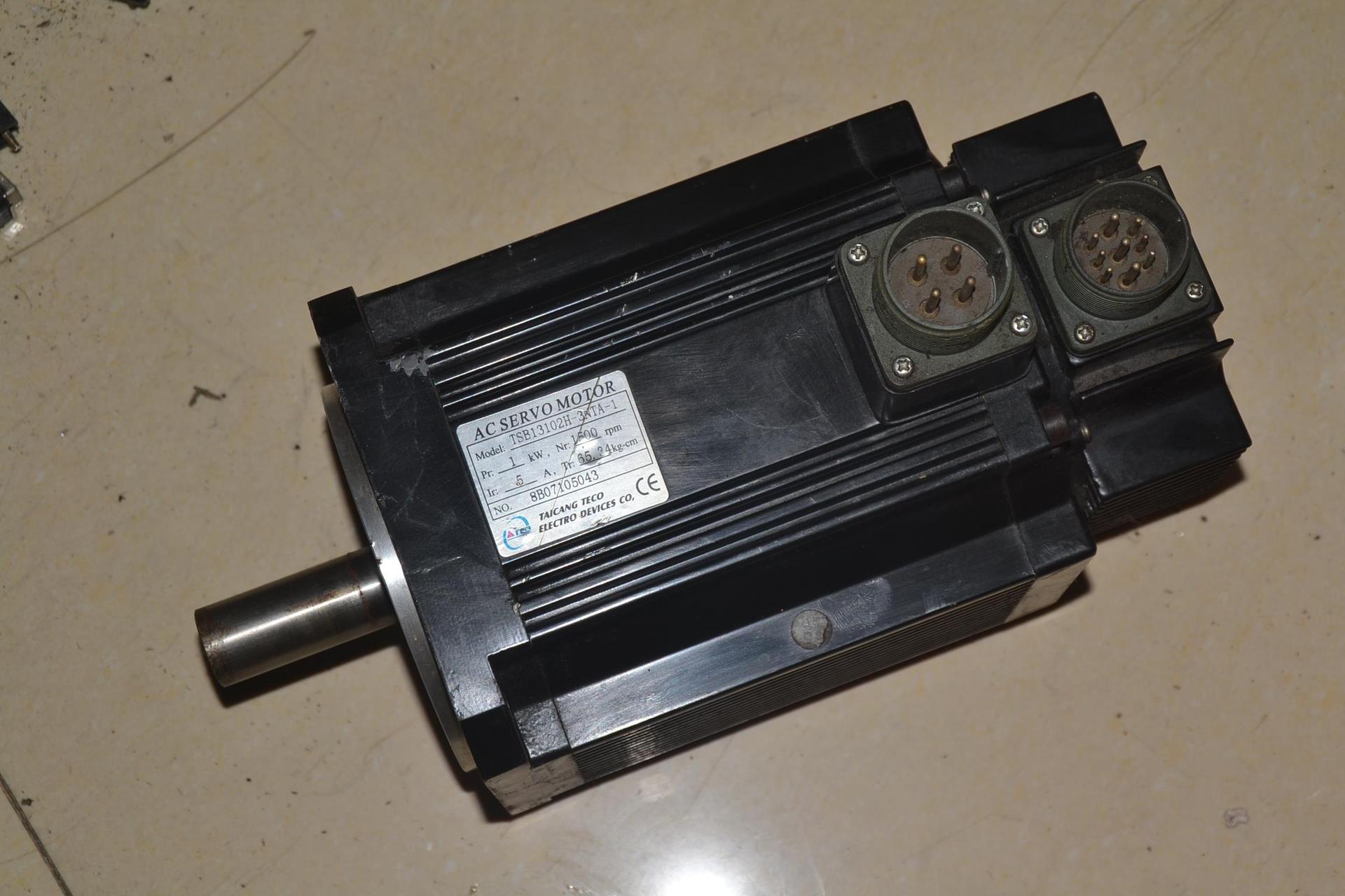 东元 TSB13102H-3NTA-1 1KW 1500转 6.37NM 130 22轴伺服电机