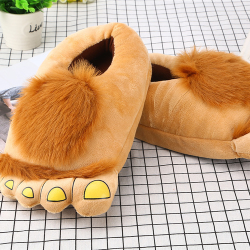 Trendy, quirky, retro, wild man plush slippers Hobbit large footprints home indoor warm fluffy cotton mats