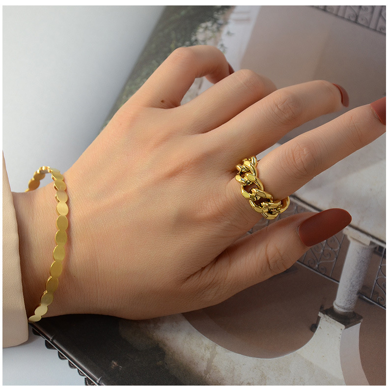 Retro Simple Chain Hollow Twist Open Titanium Steel Rings Wholesale display picture 5