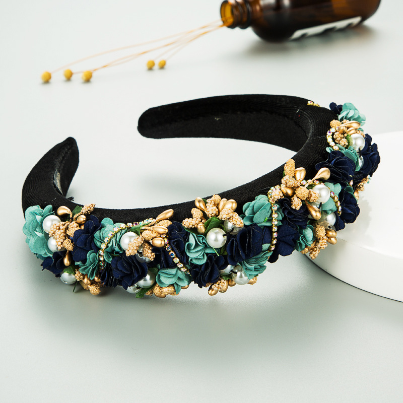 Autumn And Winter Fabric Lace Flower Bridal Pearl Rhinestone Sponge Headband display picture 3