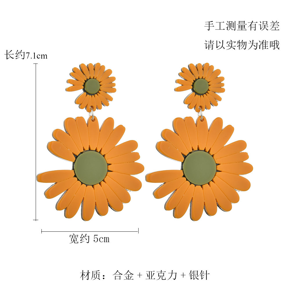 Fashion Acetate Plate Daisy Long Flower Simple Earrings For Women display picture 5