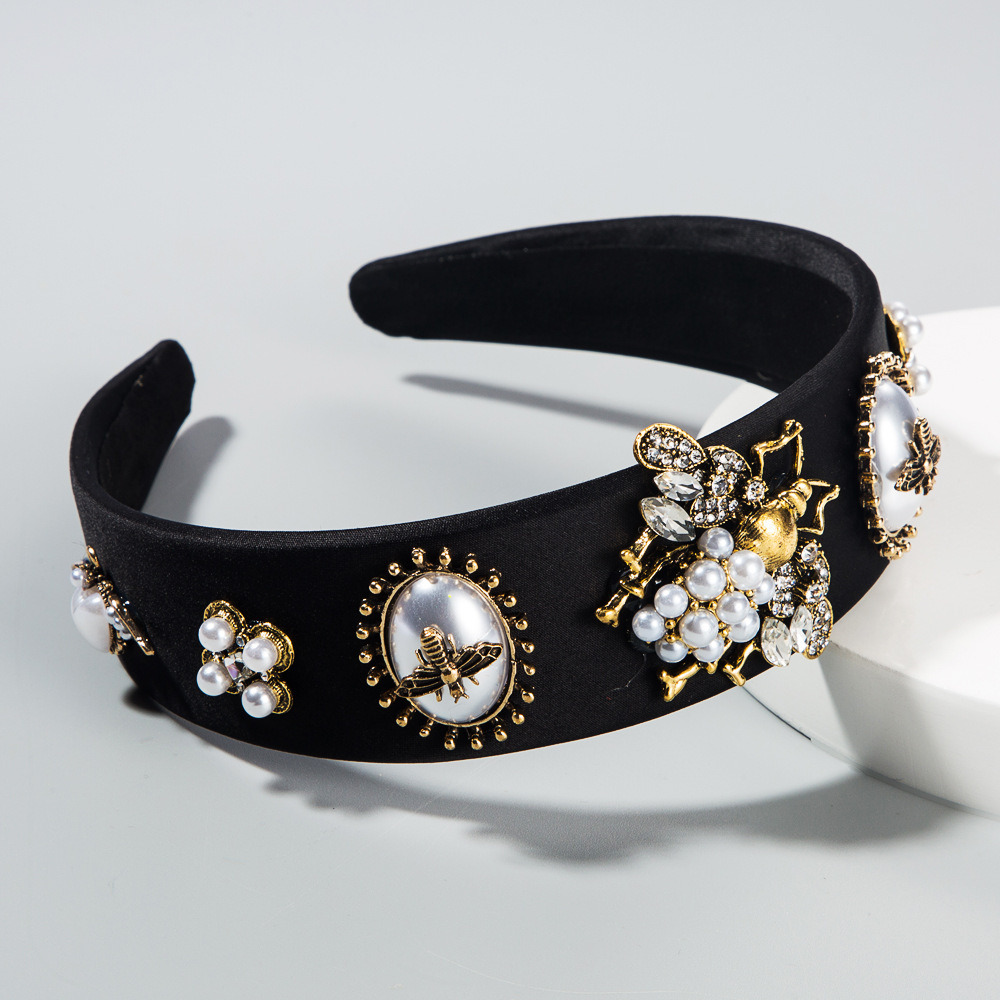 New Fashion Luxury Bee Inlaid Rhinestone Headband Pearl Headband Baroque Wide-edged Cheap Headband Wholesale display picture 4