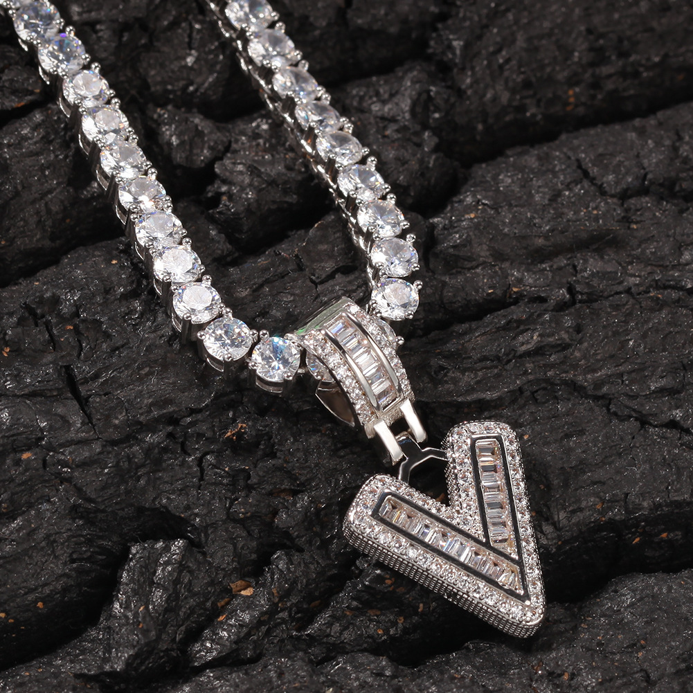 Fashion Letter Copper Inlay Zircon Pendant Necklace 1 Piece