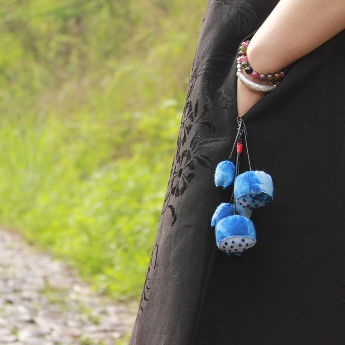 云南民族风蓝染莲蓬艾草香囊挂件香包随身携带