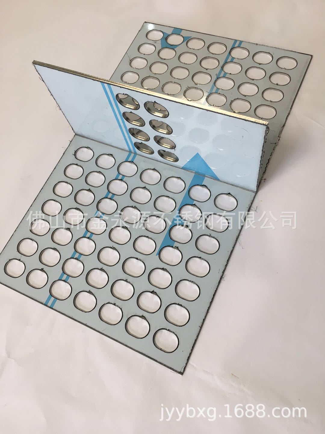 供应304不锈钢板 拉丝/镜面不锈钢板 可代加工剪折弯激光板材