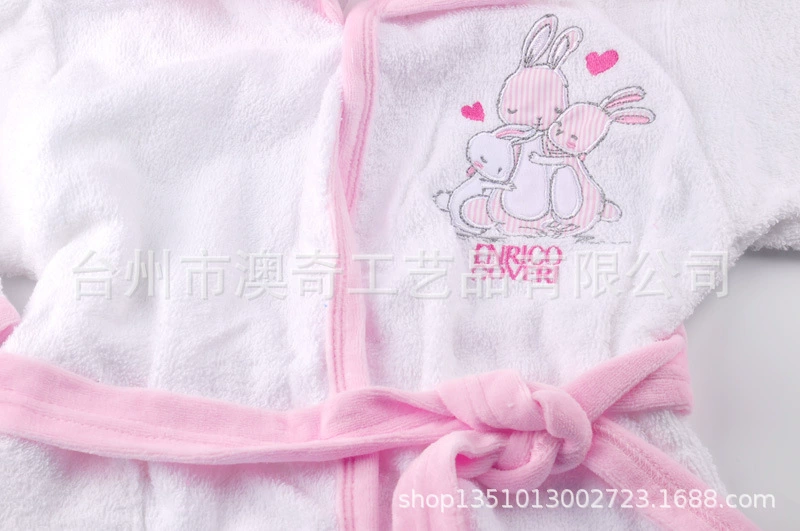 White children's towel, pijama, increased thickness