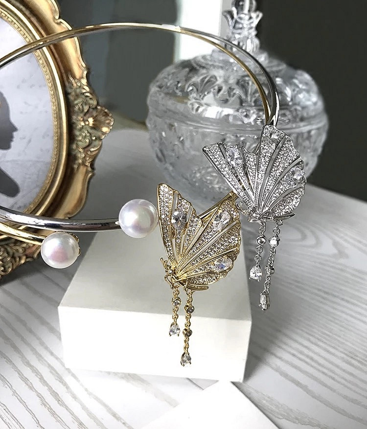 Schwerindustrie Schmetterling Quaste Offene Choker Halskette Asymmetrische Voll Diamant Quaste Ohrringe Frauen display picture 8