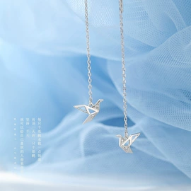 戒指;项链;耳钉