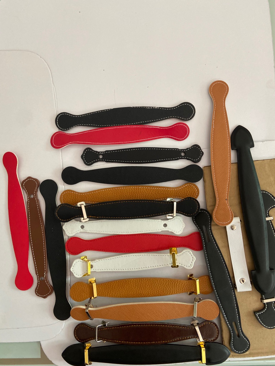 伸缩皮革手提带 皮手挽带 皮拉手带 皮手把