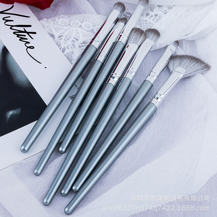 14 piezas Li compañero maquillaje cepillo traje super suave pelo sombra de ojos cepillo corrector cepillo Fundación Blush herramientas de belleza mango de madera