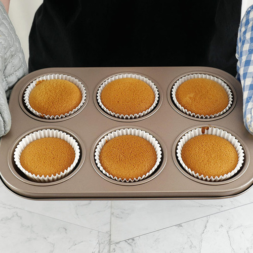 12 cup cake molds, muffins, muffin donuts, paper cups, small baking sheets for oven, household baking tools