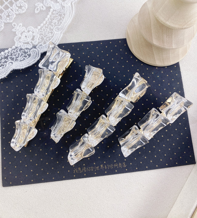 Fashion Acrylic Clip Cube Hair Clip Bangs Hairpin Women's Back Card Wholesale Nihaojewelry display picture 4