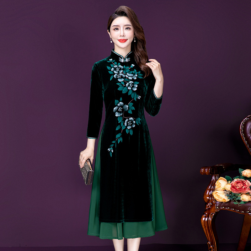 改良旗袍2020秋季新款中式礼服复古旗袍长款金丝绒妈妈连衣裙大码