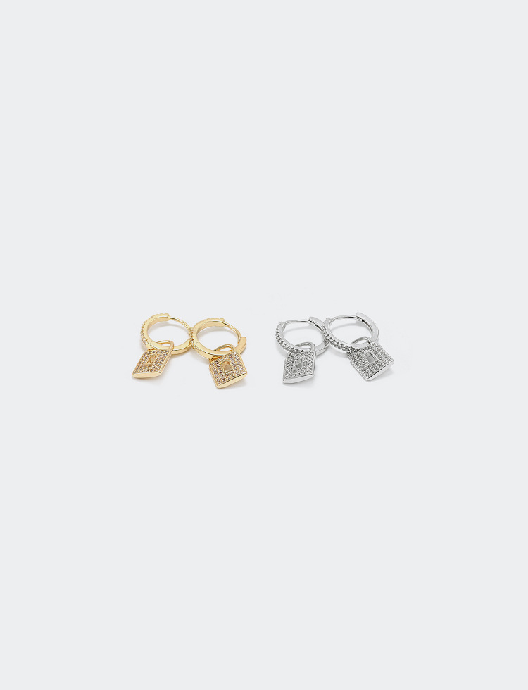 Fashion Popular Gold-plated Zircon Small Lock Earrings display picture 3