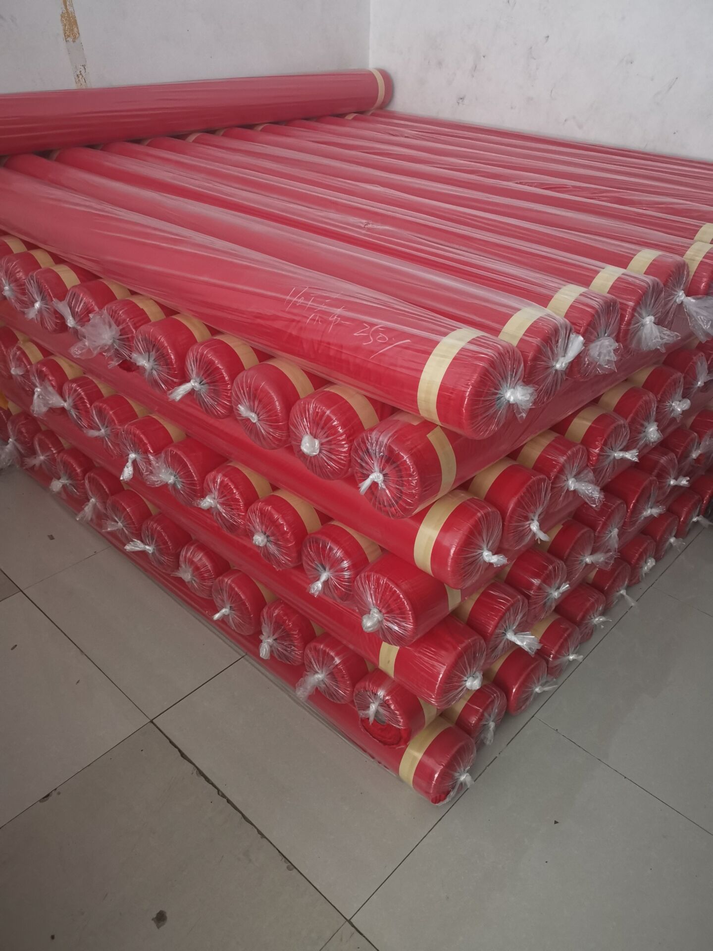 涤塔夫染色涂层PUPA涤丝宽幅雨伞布防尘防水防风布现货可来样定制