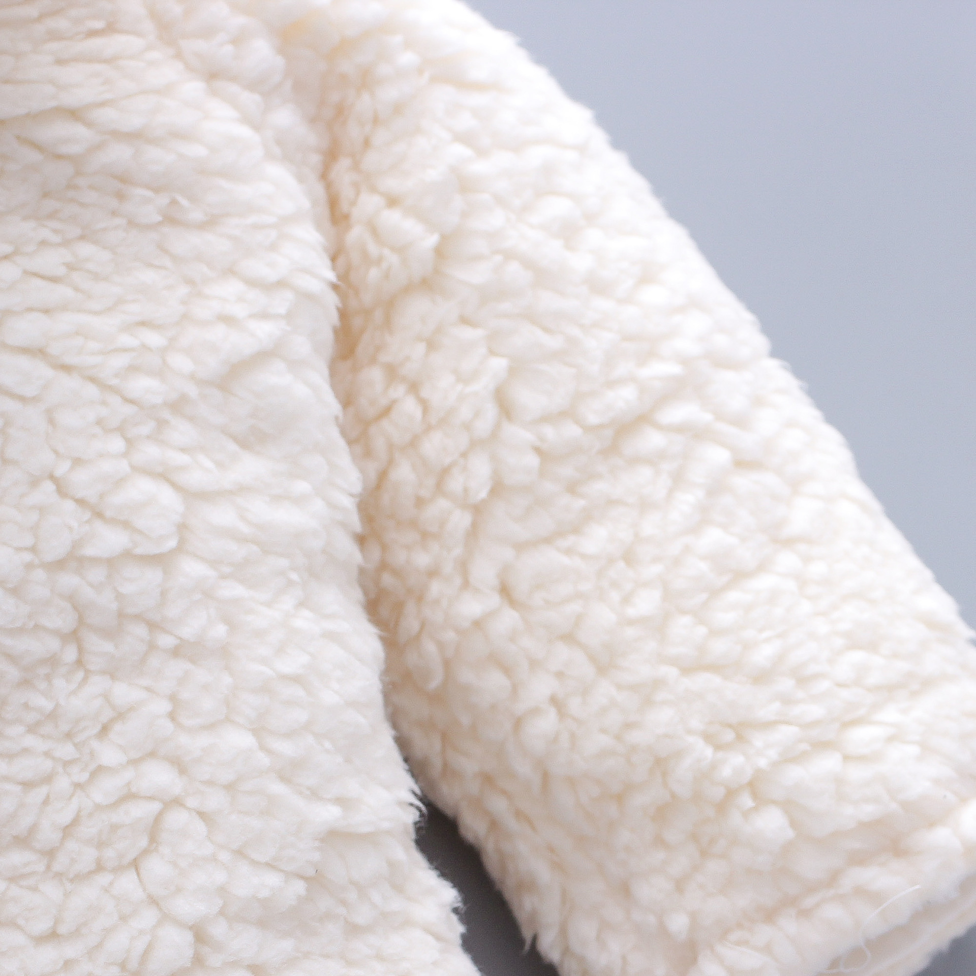 Baby and toddler jumpsuit winter 2024 children's clothing new lamb fur cartoon teddy bear embroidery thick hooded_voghion.com