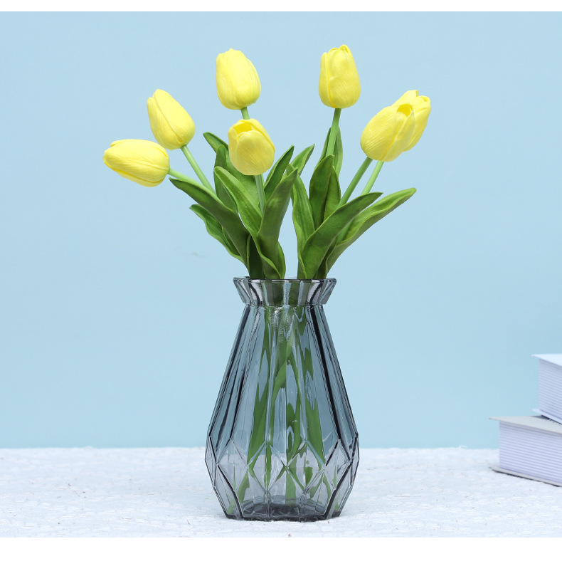 plastic, Silk Flower Material tulips Pattern Elegant Romantic Tulips Plastic Silk Flower Artificial Flowers