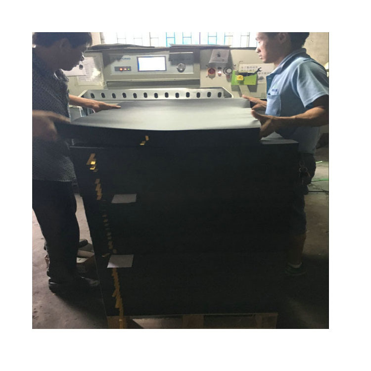 手袋黑卡纸250克 300克电声黑卡纸专黑卡纸厂家 300克黑卡纸