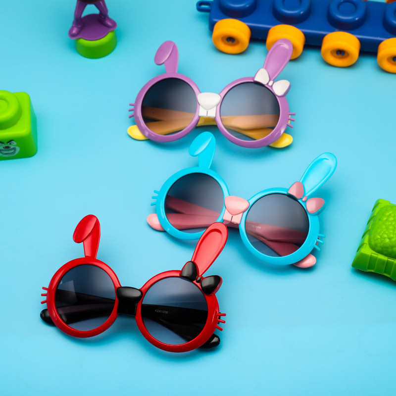 儿童太阳镜男女可爱卡通网红墨镜2020新款夏季防紫外线眼镜框遮阳