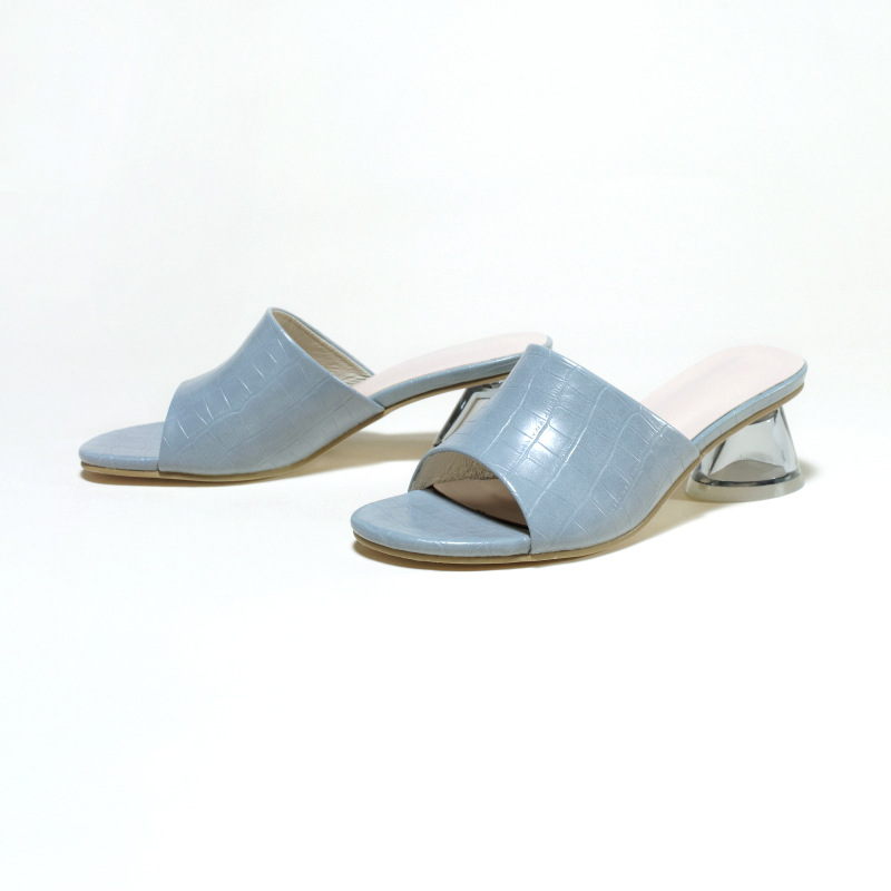 Crystal-heeled sandals Clear and stone-patterned square midheel slippers_voghion.com