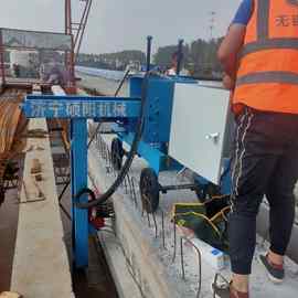 海南空心板凿毛机图片单边梁凿毛机操作桥梁凿毛机操作