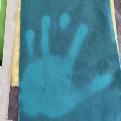 感温变布 全棉13372平纹布 黑变蓝 感光变色布 夜光变色布 反光布|ru