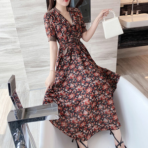 桔梗裙初恋裙森系法式夏季长裙复古碎花V领小雏菊雪纺连衣裙2055