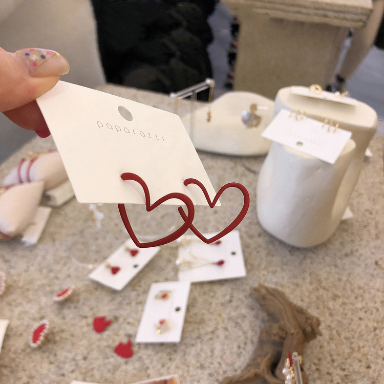 hollow love earrings