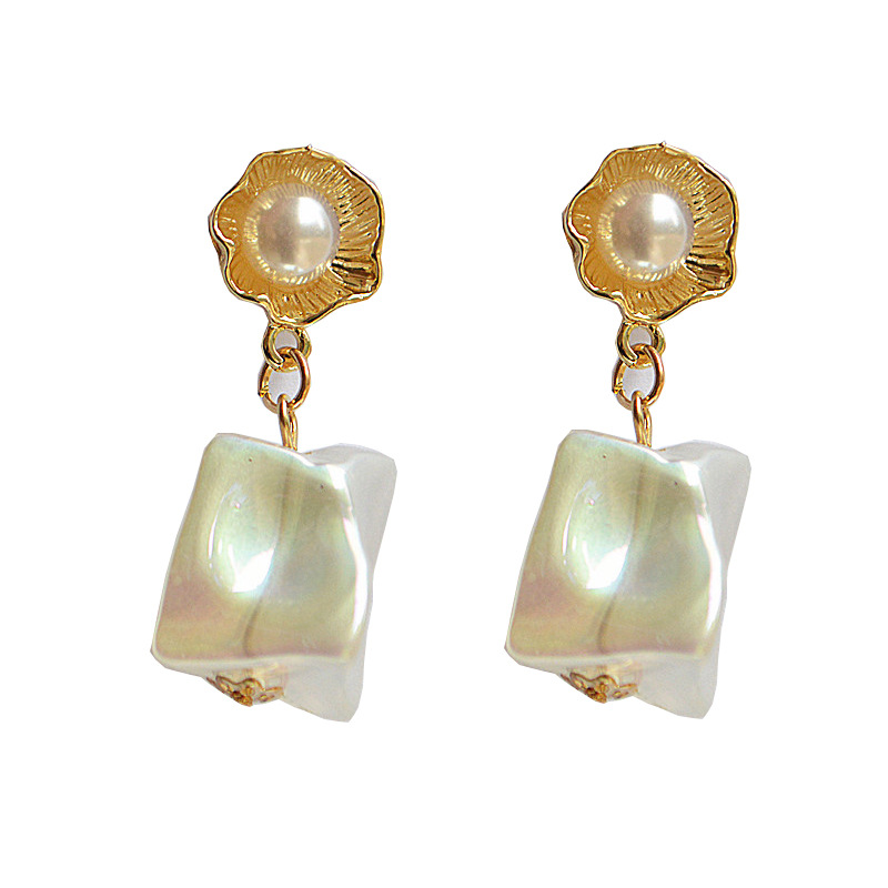 No Inlaid Inlay Material S925 Silver Needle Fashion Shell Beads Long Retro Pearl Earrings