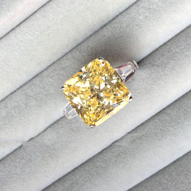 Super Flash Ascut Yellow Diamond Open Ring Luxury Simulation Zircon Square Diamond Engagement Ring display picture 1