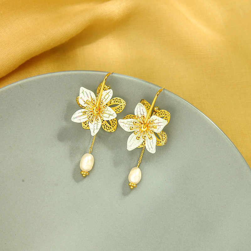 925 Silver Needle Long Fairy Freshwater Pearl Flower Alloy Earrings display picture 2