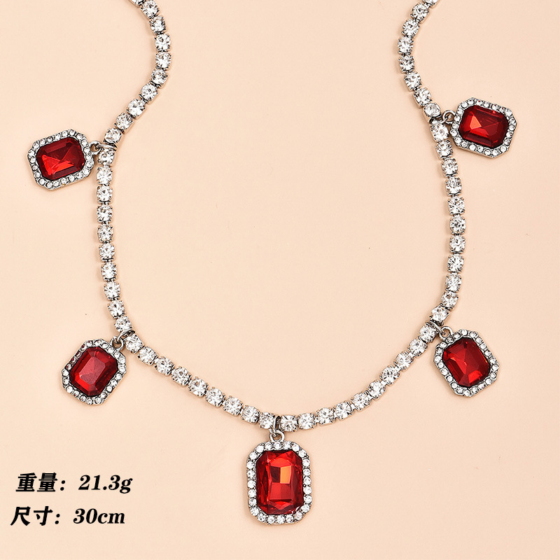 Fashion New Diamond Chain Alloy Pendant Women's Necklace display picture 1