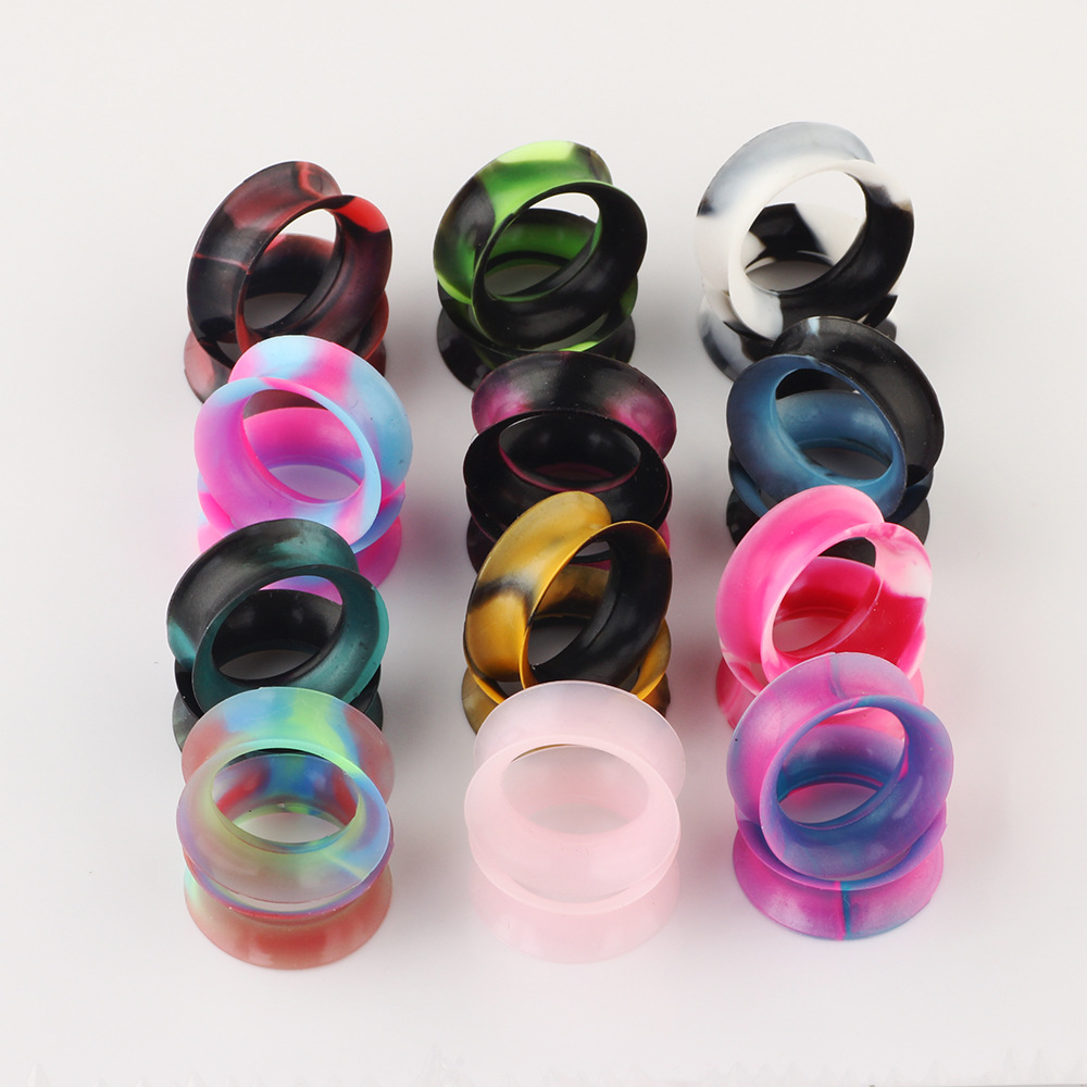 Pointed titanium steel lip stud product view