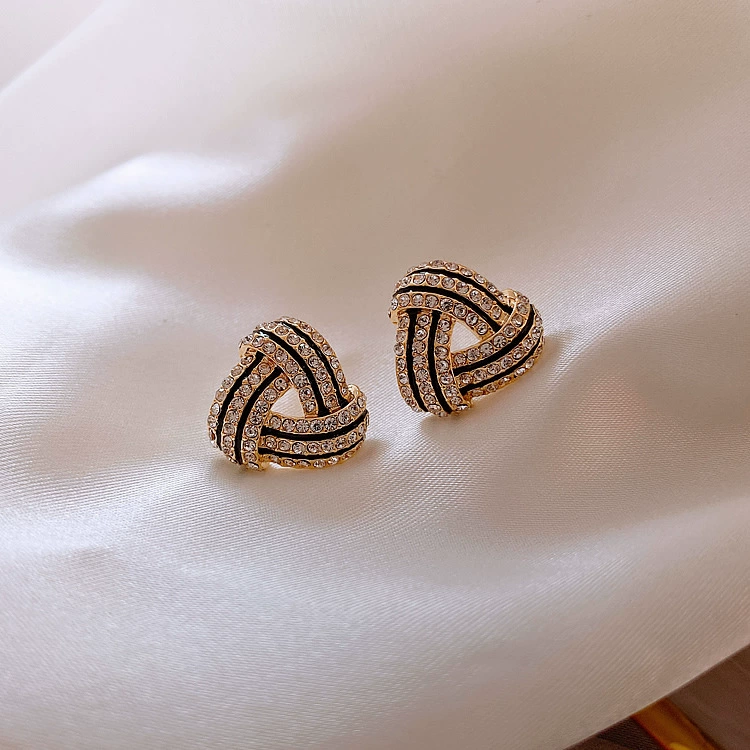 Серебряная игла, модные ретро серьги, серебро 925 образец, в обтяжку, городской стиль