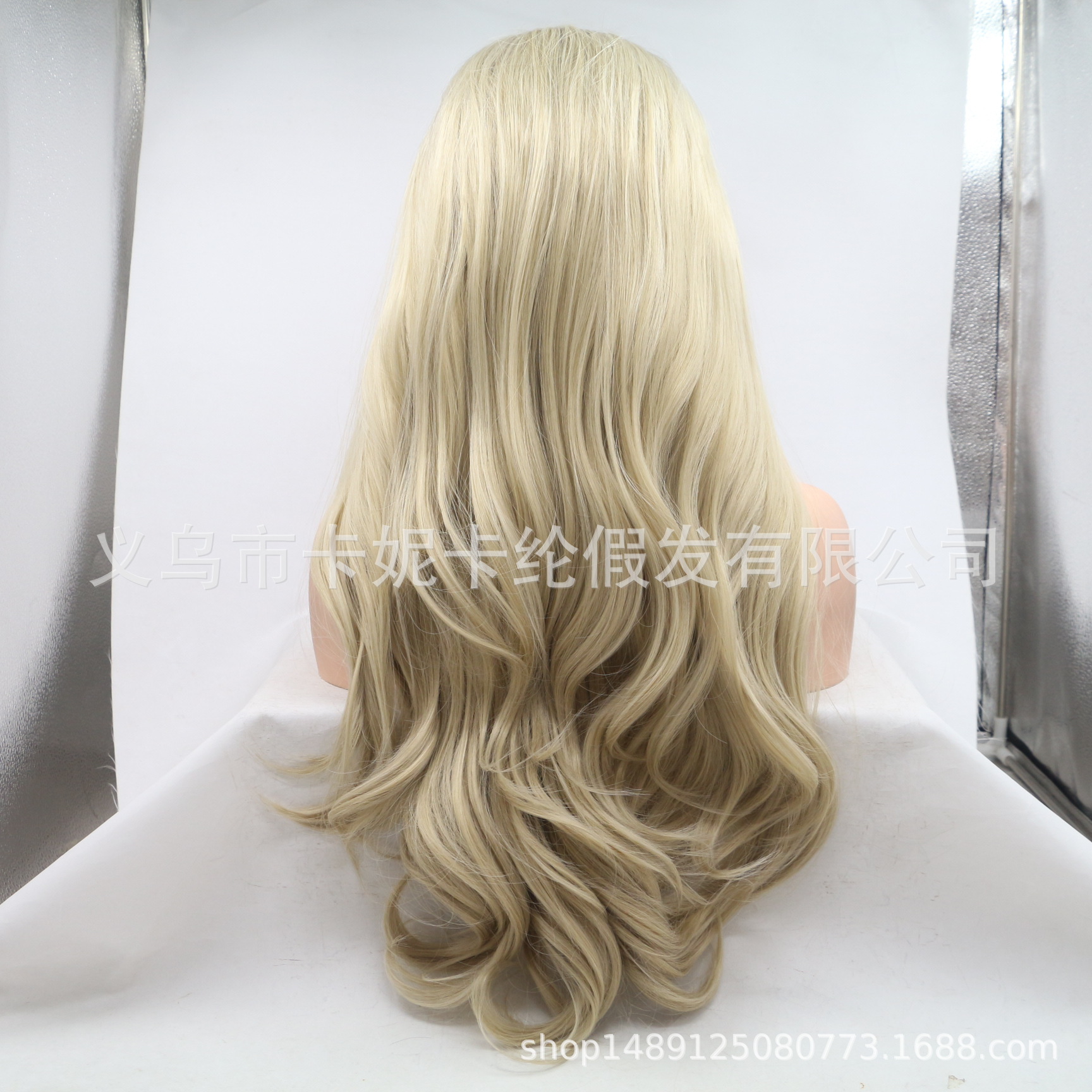 Peluca de fibra química de pelo largo y rizado de moda europea y americana, tocado de mujer, funda de pelo de encaje al por mayor