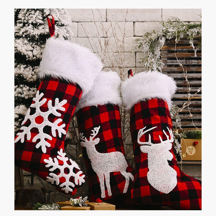 Red And Black Plaid Christmas Socks Tree Pendant display picture 11