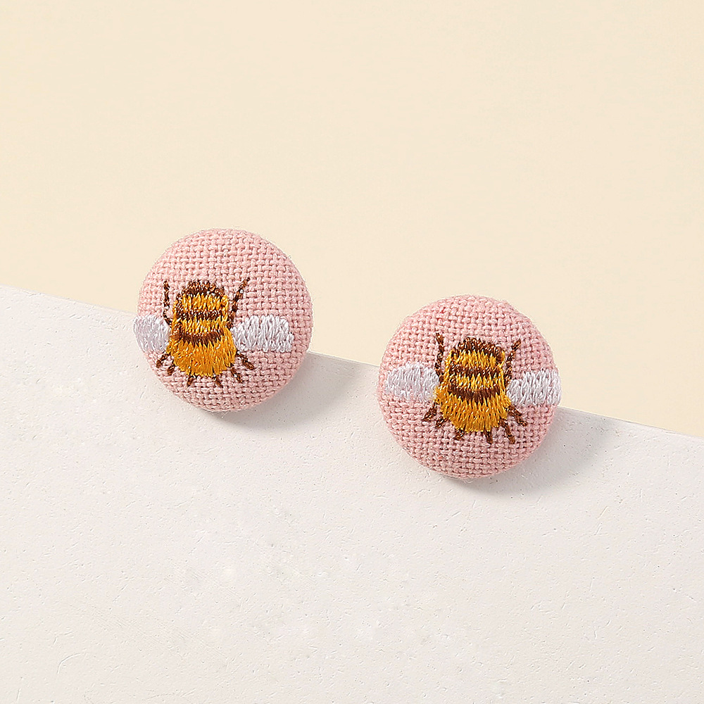 Korea  Trend New  Fabric Cute Simple Round Bee Earrings display picture 1