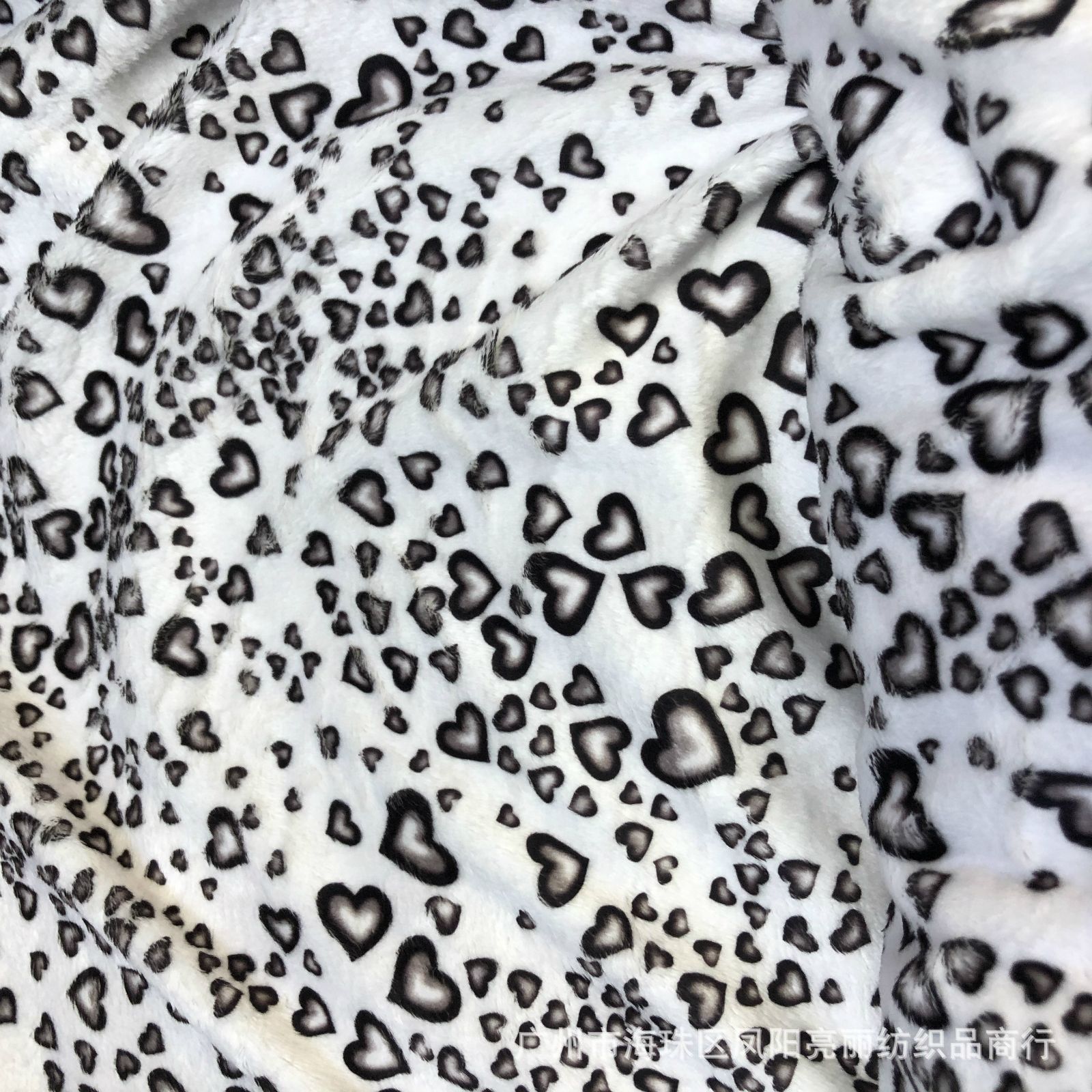 Fabricantes de tijeras de impresión ultraflexible de peluche 2mm cortos de peluche juguetes de impresión sofá decoración de hoteles tela de peluche