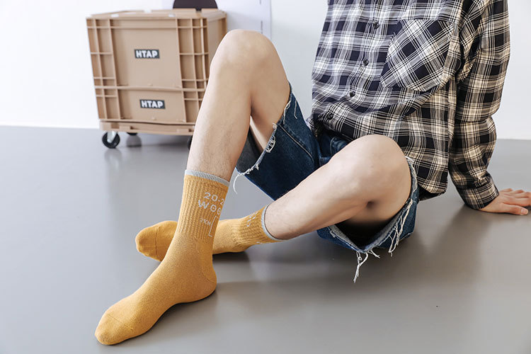 Autumn and winter men s sweat-absorbent tube trend color cotton socks  NSFN9347