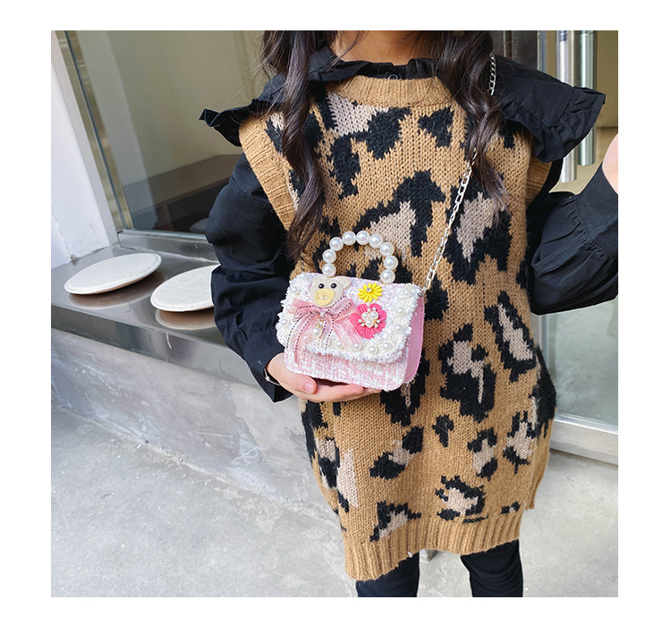 Cross-border New Arrival Children's Bags 2020 Winter New Classic Style Pearl Hand Bag Western Style Girl Chain Messenger Bag display picture 31