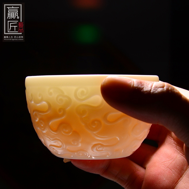 Winjiang Dehua porcelana blanca tallada a mano Kung Fu taza de té de cerámica taza maestra taza única Bodhi xiangyun taza letras