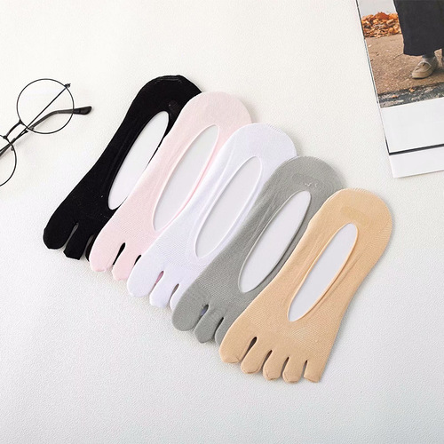 Shallow mouth invisible mesh toe socks for women, silicone split toe socks, summer toe socks, breathable and sweat-absorbent