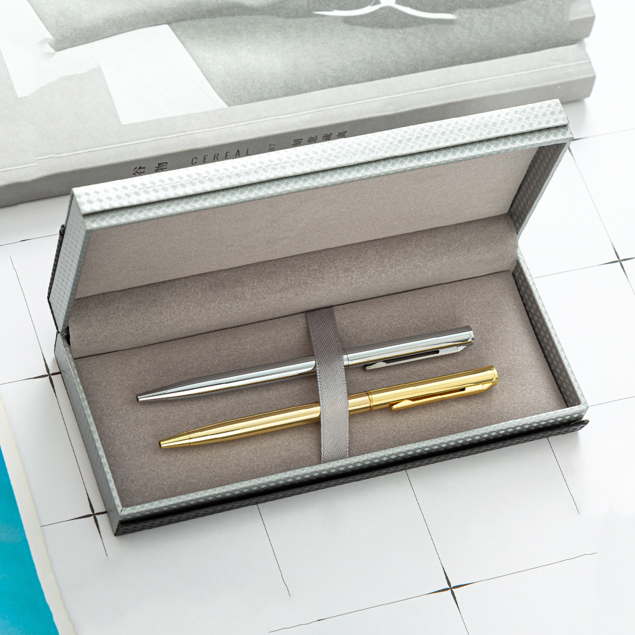 Fabricantes comerciales de fibra de carbono en stock caja de bolígrafo caja de regalo caja de bolígrafo PU caja de publicidad impresión logotipo