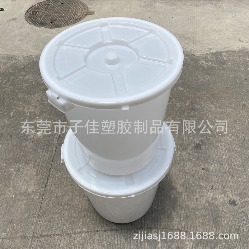 Guangzhou Plastic Bucket Thickeneded Large White Bucket Food Grade Household Water Storage Frame Wholesale Guangzhou Plastic Bucket Thickeneded Large White Bucket Food Grade Household Water Storage Frame Wholesale