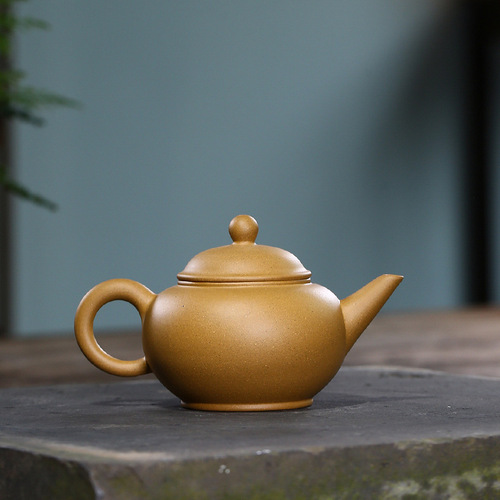 Manufacturer wholesale Yixing purple sand pot famous hand-painted raw ore gold section mud horizontal pot gift tea set Recruiting agent