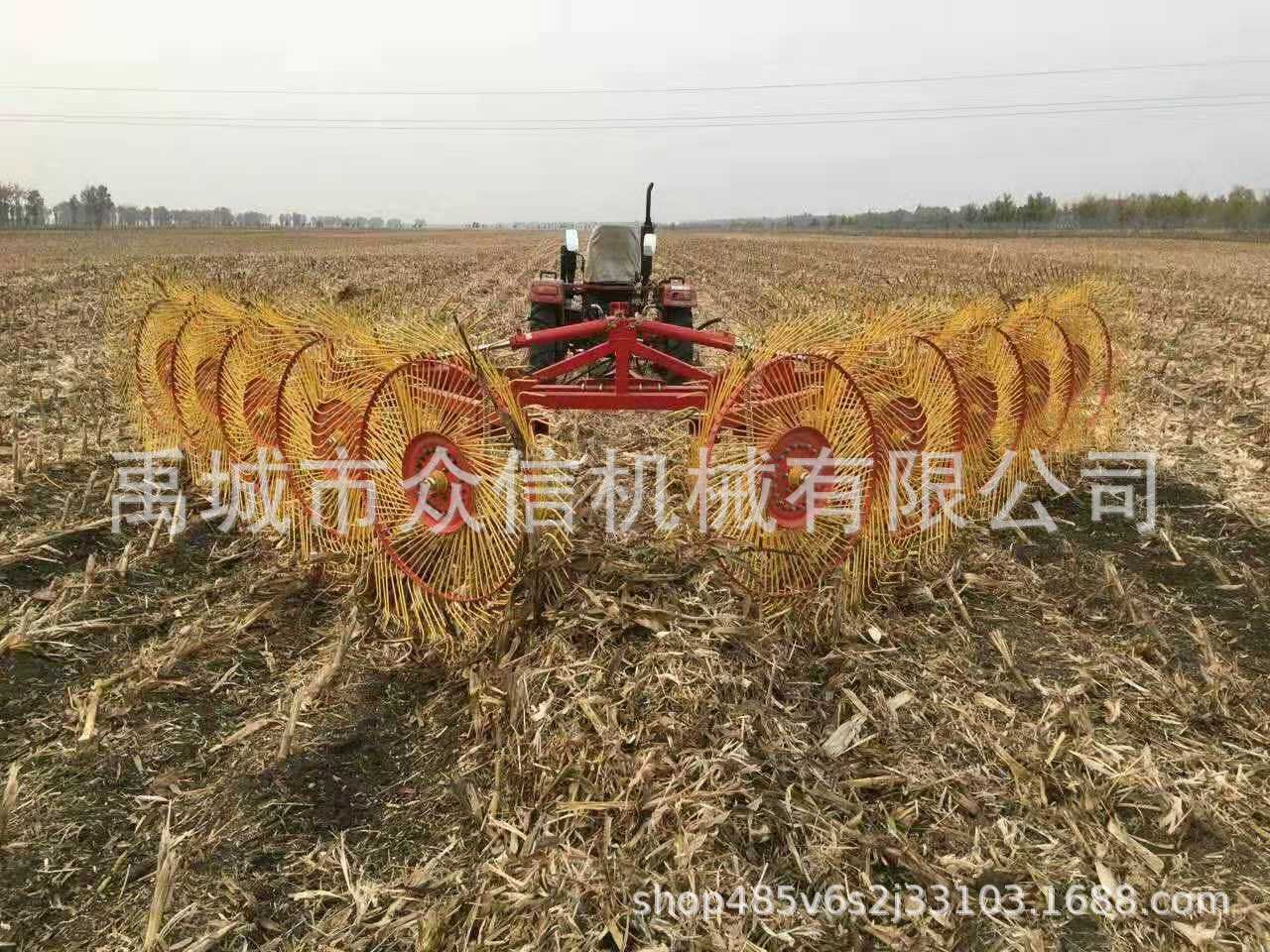 Tractor hidráulico de cuatro ruedas tipo césped colgante césped